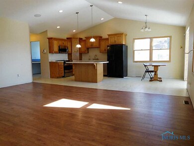 22310 W Hellwig Rd, Genoa, OH 43430 - photo 6