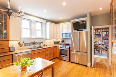 Bronxville Towers Apartments unit 6C, Bronxville, NY 10708 - photo 4