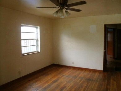 1632 Elmore Ave, Columbus, OH 43224 - photo 5