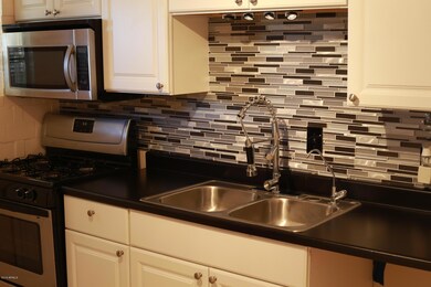 2018 N 29th St, Phoenix, AZ 85008 - photo 2