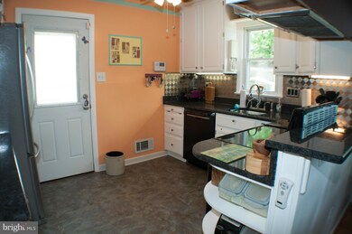 1055 Marton St, Laurel, MD 20707 - photo 6