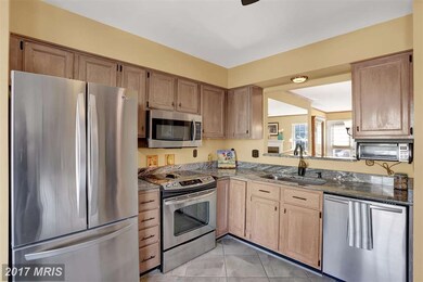 304 Mcdaniel Dr, Purcellville, VA 20132 - photo 2