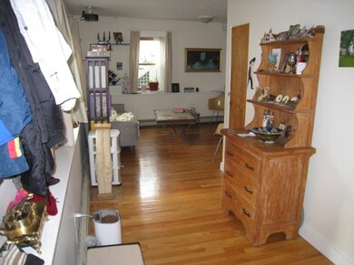 104 Kinnaird St unit 1, Cambridge, MA 02139 - photo 4
