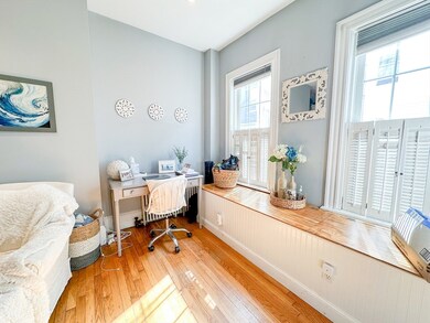 4 Viking St unit 1, Boston, MA 02127 - photo 4