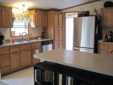 580 Parsons Ln, Harrodsburg, KY 40330 - photo 4