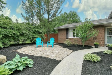 823 Hickory Dr, Marysville, OH 43040 - photo 2