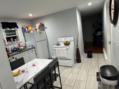 49 Newbury St unit 51, Hartford, CT 06114 - photo 5