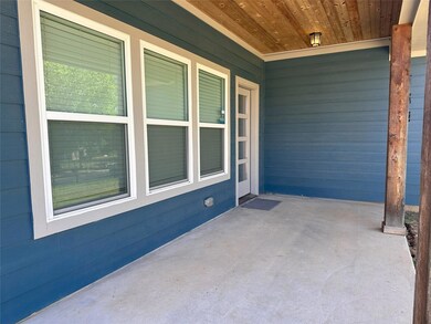 128 E Day St, Denison, TX 75021 - photo 6