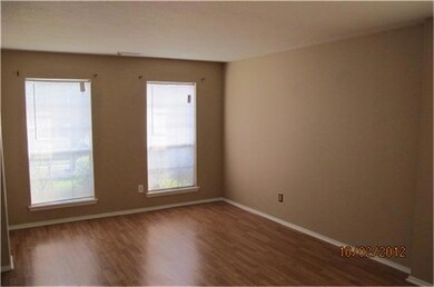 5814 Wickover Ln, Houston, TX 77086 - photo 2