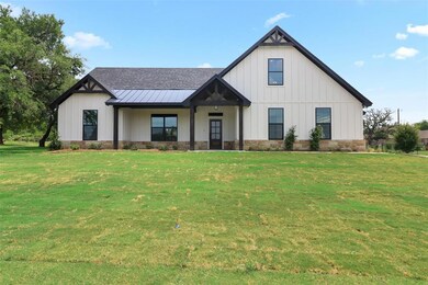 3903 Davis Rd, Granbury, TX 76049 - photo 2