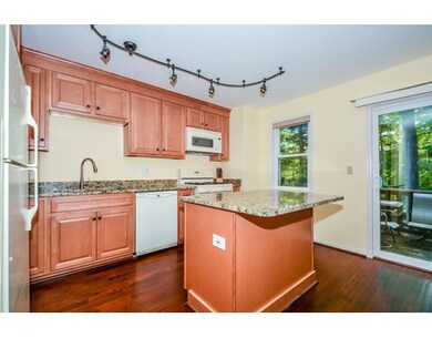 115 Tennis Plaza Rd unit 5, Dracut, MA 01826 - photo 3