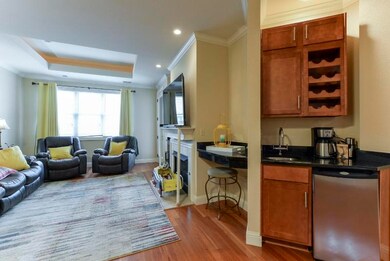 Full Wet Bar