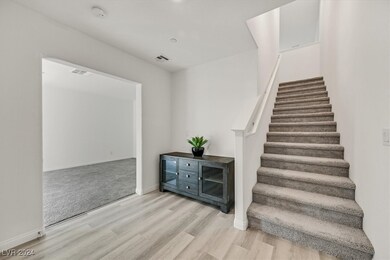 2843 Azure Breeze Ln unit 4, Las Vegas, NV 89183 - photo 4