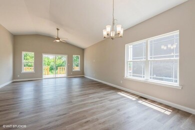 504 Hatch Lake Pkwy, Valparaiso, IN 46385 - photo 4