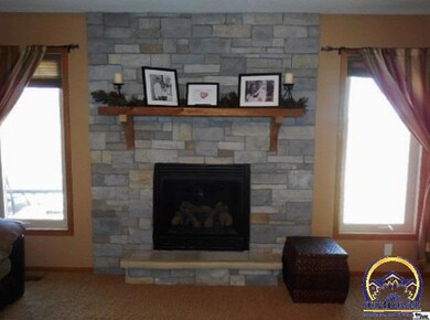 4101 SW Misty Harbor Ave, Topeka, KS 66610 - photo 4