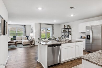 690 Saint Andrews Dr, Kingsport, TN 37664 - photo 5