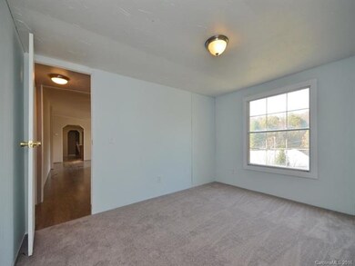 29 Star Dr, Leicester, NC 28748 - photo 5