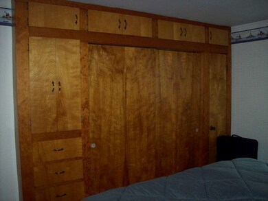 880 A St SE, Linton, IN 47441 - photo 5