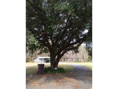 Land/Lot. circle drive