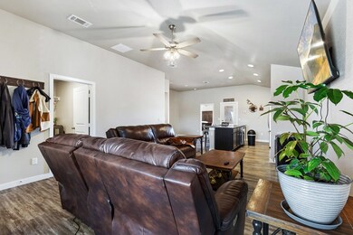 1315 Red Cliff Ave, Odessa, TX 79765 - photo 5