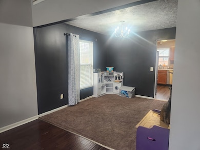 7426 Red Bluff Dr, Indianapolis, IN 46214 - photo 6