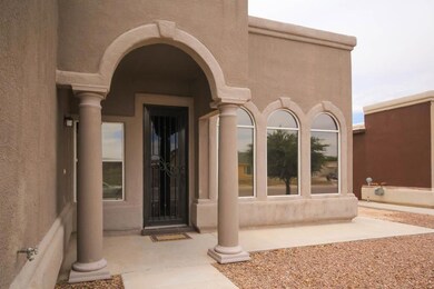 813 Desert Bush Dr, El Paso, TX 79928 - photo 2