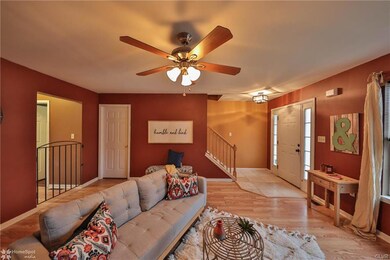 951 Ramblewood Ln, Freemansburg, PA 18017 - photo 5