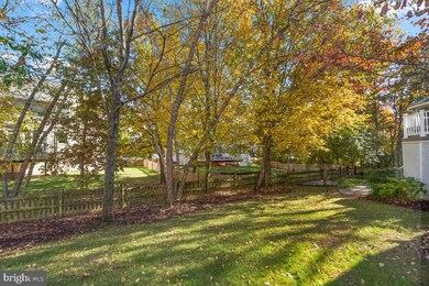 21530 Tithables Cir, Broadlands, VA 20148 - photo 7