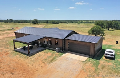 183070 N 3030 Rd, Loco, OK 73442 - photo 4