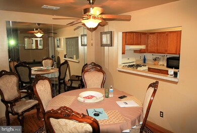 12578 Kempston Ln unit 8, Woodbridge, VA 22192 - photo 4