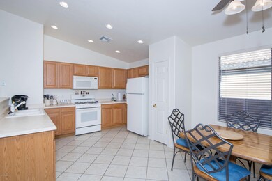 Wonderful kitchen and dining area