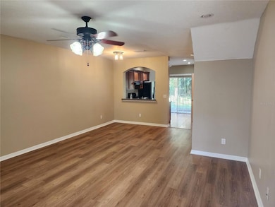 15924 Fishhawk Creek Ln, Lithia, FL 33547 - photo 2