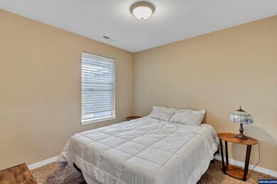 38600 SW Filbert St, Scio, OR 97374 - photo 4