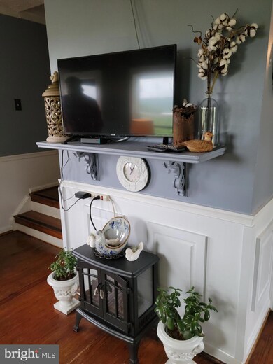 252 Fairview Rd, Luray, VA 22835 - photo 5