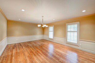 11923 Surrey Ln, Houston, TX 77024 - photo 7