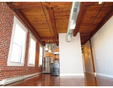 49 Munroe St unit 3, Lynn, MA 01901 - photo 3