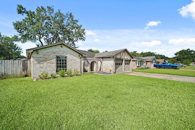A well-maintained and inviting presentation welcom