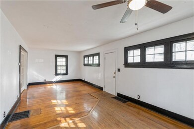 3503 Clark St, Des Moines, IA 50311 - photo 4