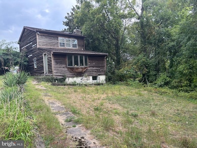 1326 Edna Rd, Pasadena, MD 21122 - photo 5