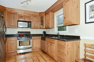 1 Tilton St unit A, Newburyport, MA 01950 - photo 7