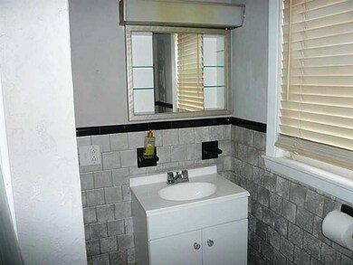 4 Grover St, North Providence, RI 02911 - photo 7