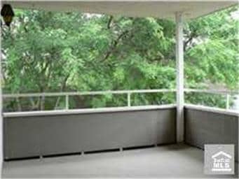 SPACIOUS BALCONY 