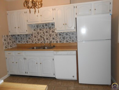 1231 SW 32nd St, Topeka, KS 66611 - photo 7