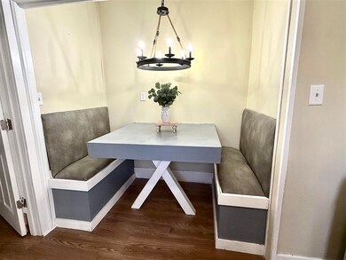 703 N 4th St, Blackwell, OK 74631 - photo 7