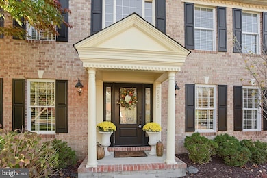 9302 Ravenridge Rd, Parkville, MD 21234 - photo 2