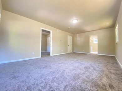 1247 E 35th St, Des Moines, IA 50317 - photo 3