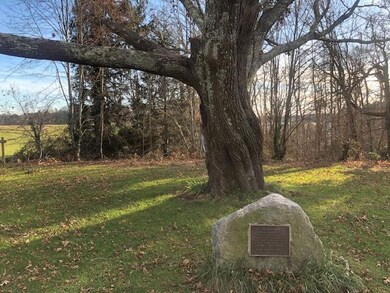 326 Boxberry Hill Rd, East Falmouth, MA 02536 - photo 5