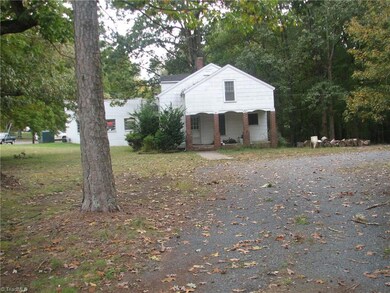 123 Bell Simmons Rd, Asheboro, NC 27205 - photo 3