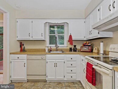 2003 Stillwater Rd, Sykesville, MD 21784 - photo 3