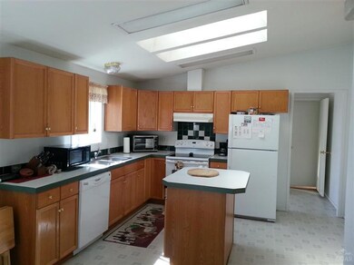 unlisted-address, Bend, OR 97703 - photo 5